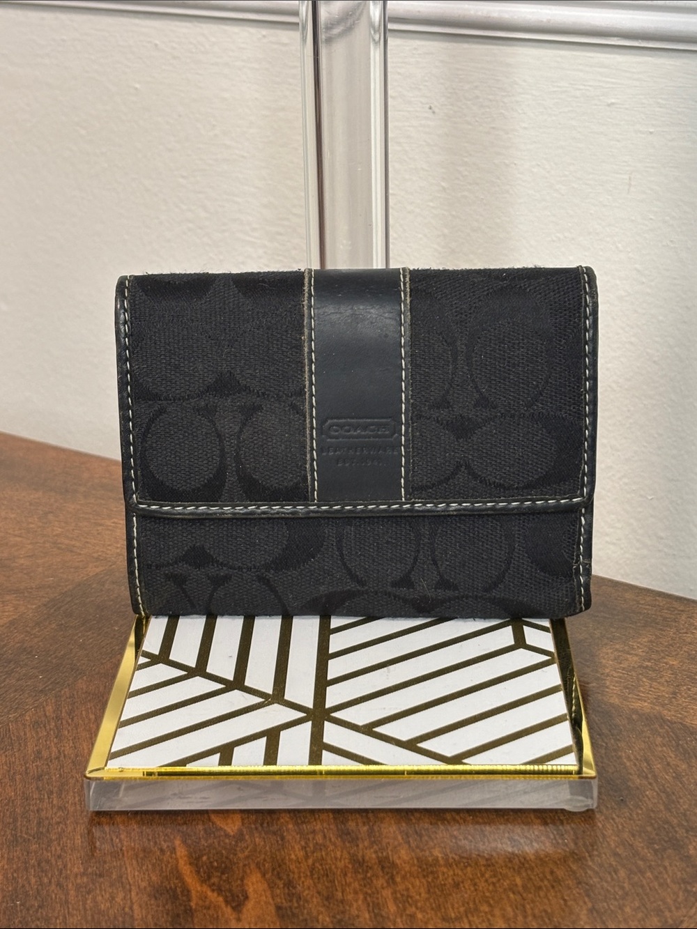 🔥Coach Black Signature Jacquard & Smooth Leather Wallet - Picture 2 of 14